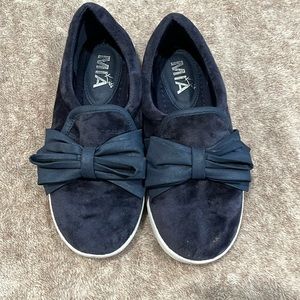 Girls slip on sneakers